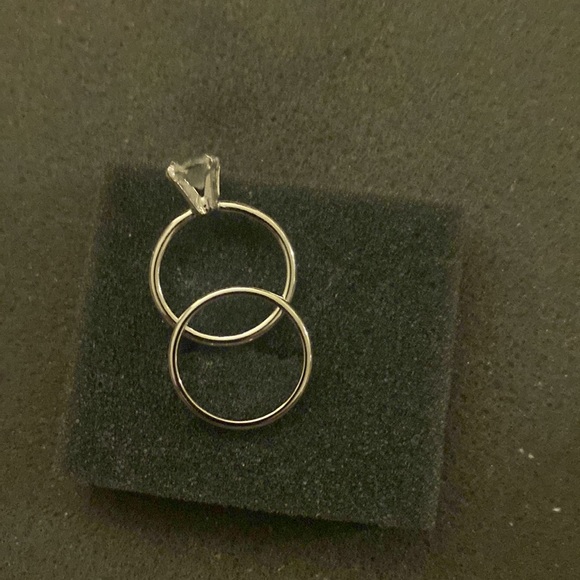 Ring - Picture 2 of 2